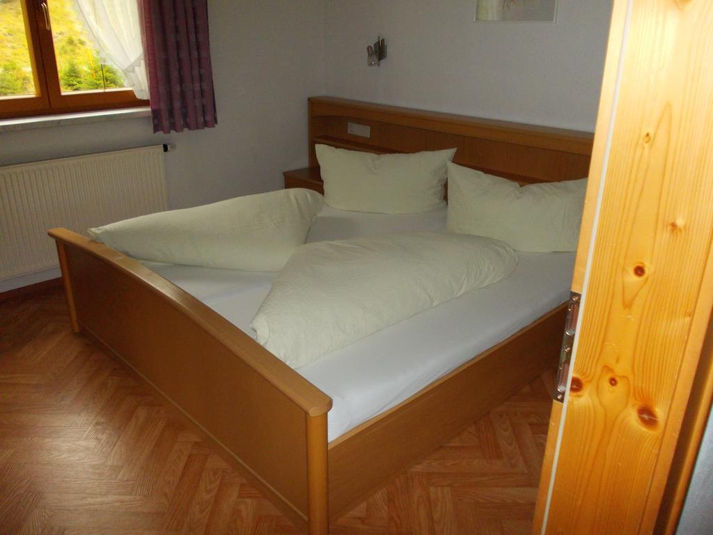 Haus Schoderbock Apartment Sankt Leonhard im Pitztal Luaran gambar