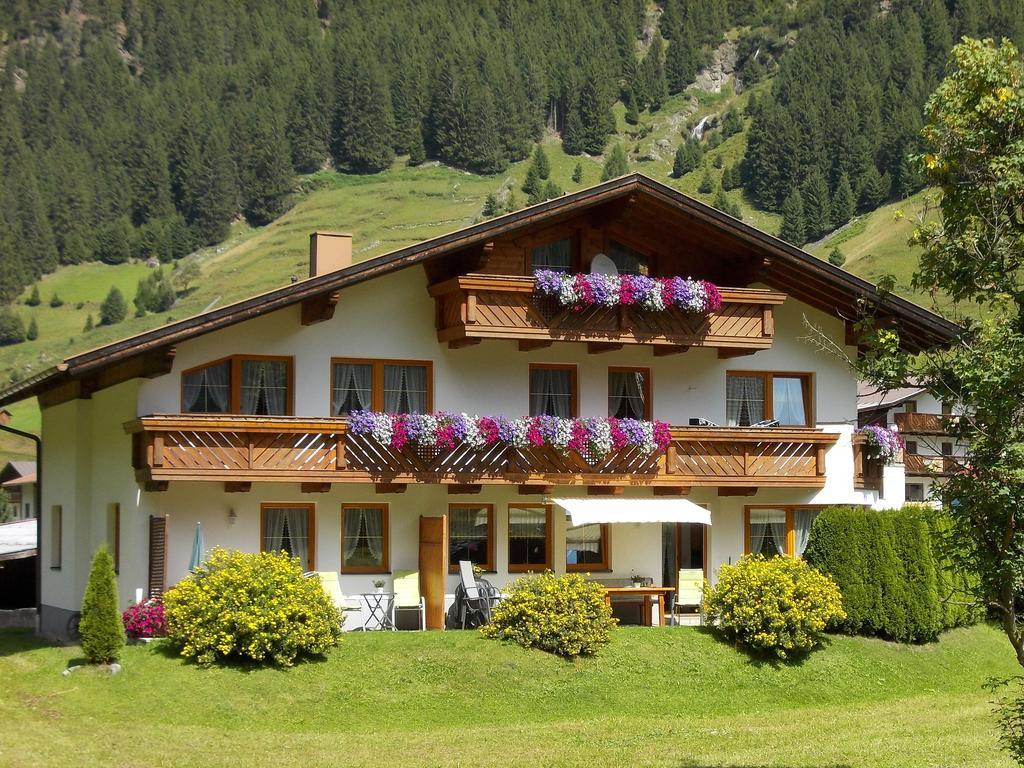 Haus Schoderbock Apartment Sankt Leonhard im Pitztal Luaran gambar